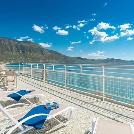 شقة Seafront Penthouse Leo كالاماتا المظهر الخارجي الصورة